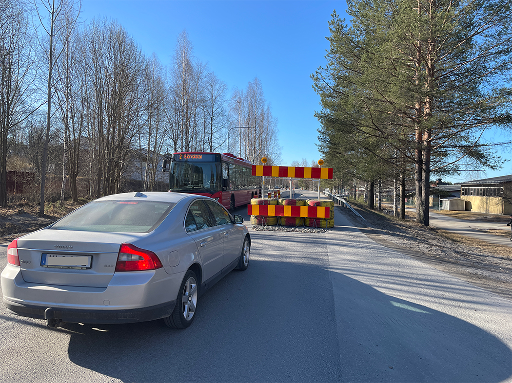 Trafiken på Väderleden är påverkad av de arbeten som ska genomföras efter vägen.