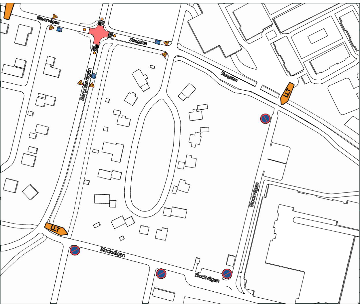Parkeringsförbud råder längs hela Blockvägen. Parkering ej tillåten under byggtiden för att bussarna ska kunna ta sig fram.