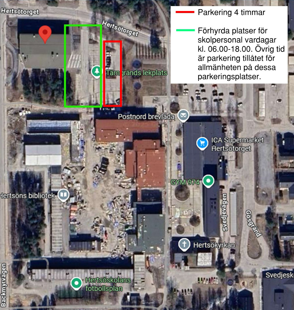 Personalparkering i området.