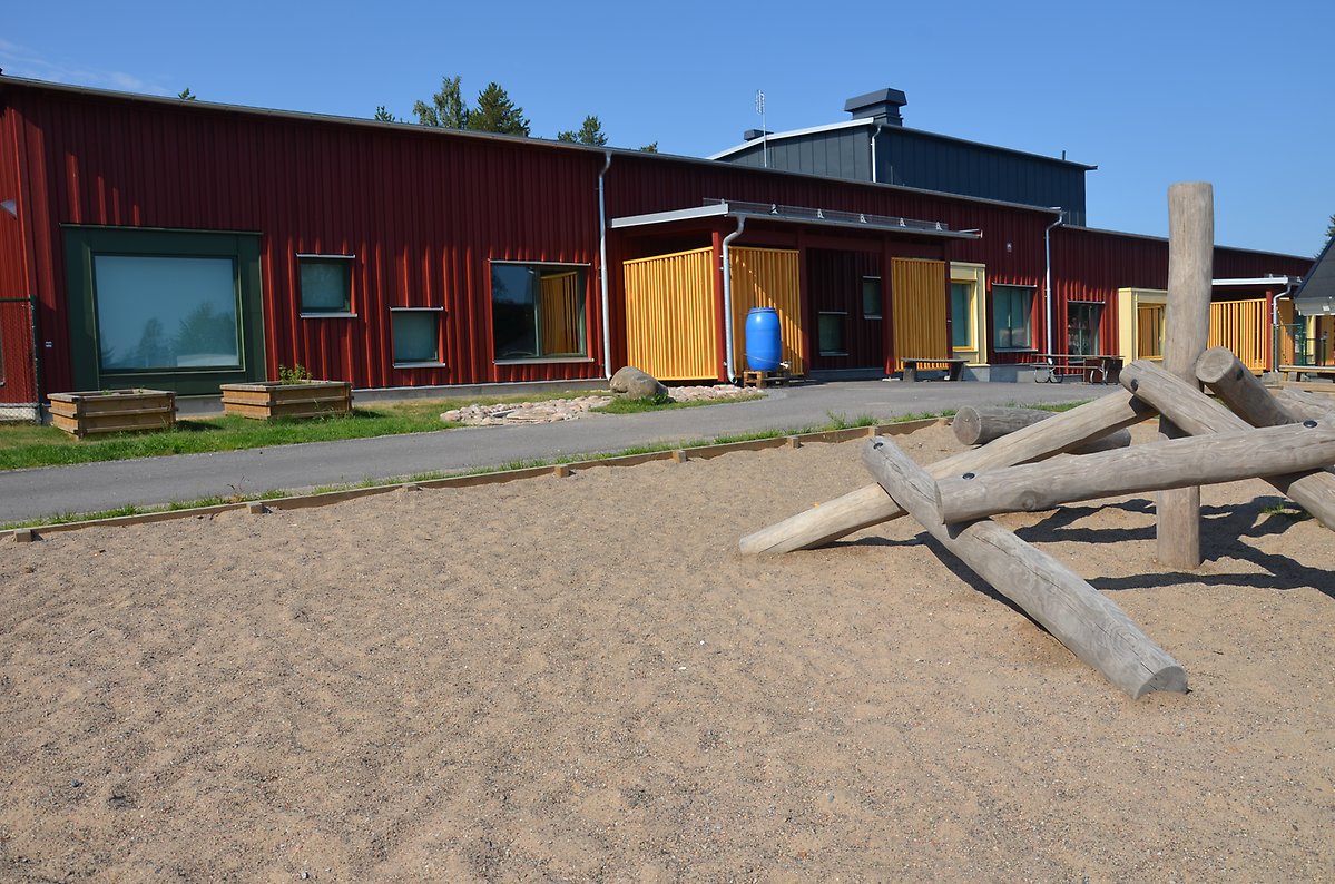 Utomhusmiljö Bergets förskola, en del av förskolans gård